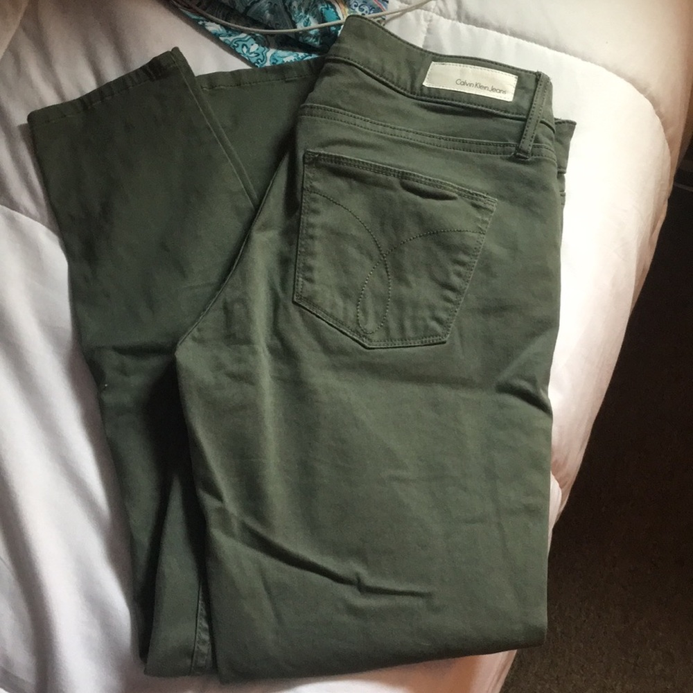 Calvin Klein capris
